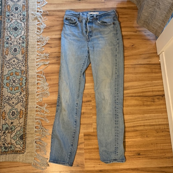 Levi’s Wedgie Fit Straight Leg Jeans - Picture 3 of 4